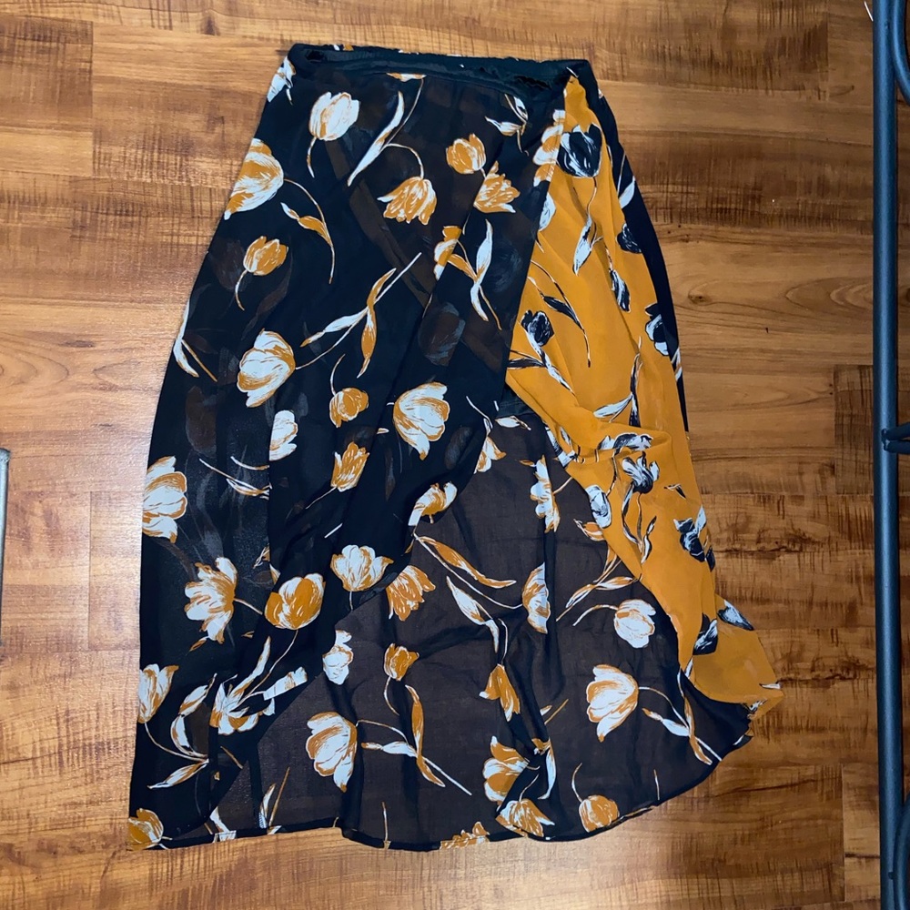 MIDI skirt